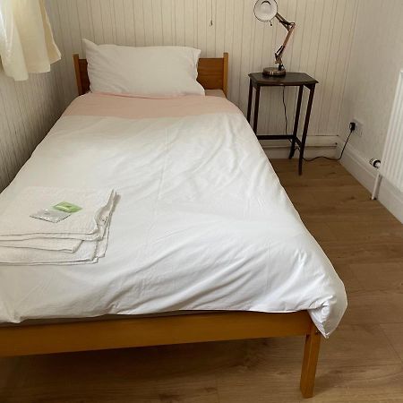 Renovated 4-Bed Home - Sleeps 9 - Parking - Spa Blackpool Eksteriør bilde