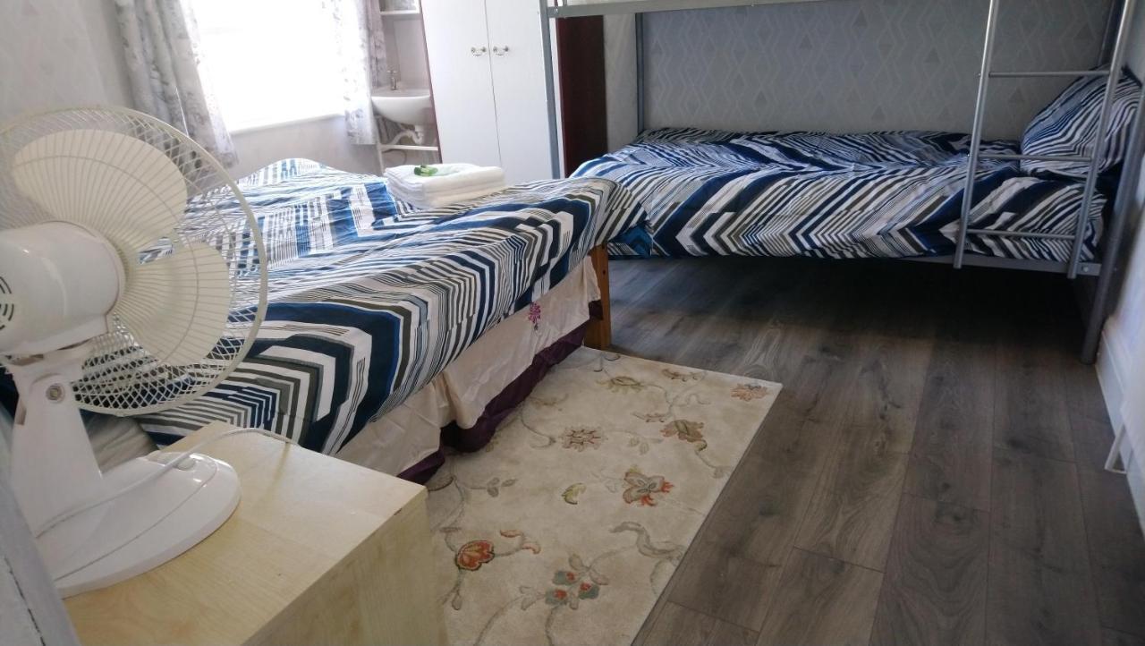 Renovated 4-Bed Home - Sleeps 9 - Parking - Spa Blackpool Eksteriør bilde